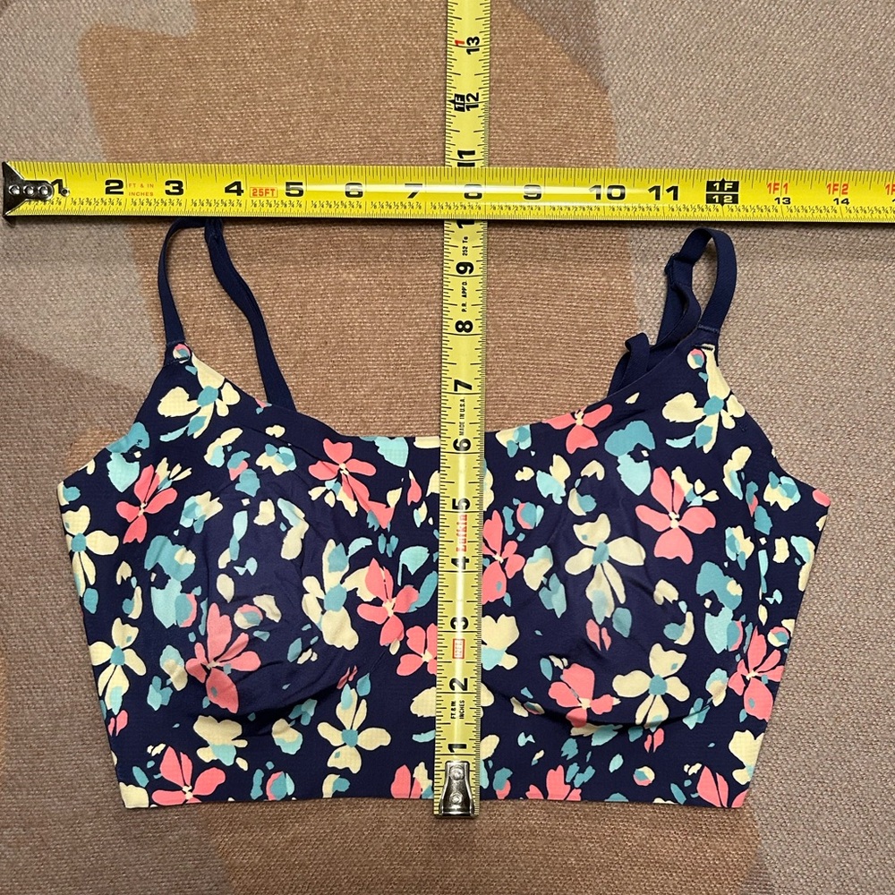 Medium women’s bra by Hanes - Picture 6 of 7